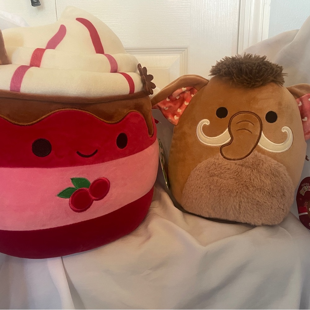 SQUISHMALLOWS ~ Chienda Wooly Mammoth & Maude the Cranberry Milkshake ~ NWT
